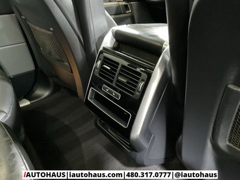 Used 2017 Land Rover Range Rover Sport HSE image 24