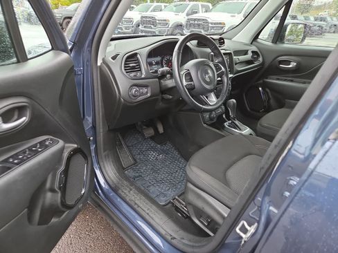 Certified 2023 Jeep Renegade Altitude w/ Convenience Group I AWD/4WD image 10