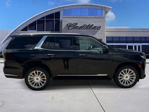 Used 2023 Cadillac Escalade Premium Luxury w/ Performance Package AWD/4WD image 4