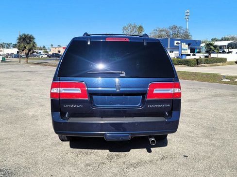 Used 2014 Lincoln Navigator L 2WD image 9