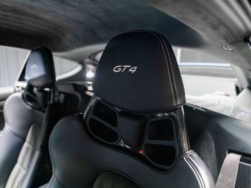 Used 2021 Porsche 718 Cayman GT4 RWD image 5