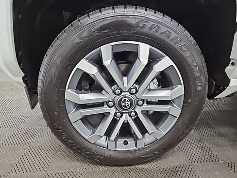 Used 2025 Toyota 4Runner Limited image 50