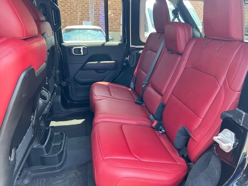 Used 2024 Jeep Wrangler Unlimited Rubicon 392 AWD/4WD image 17