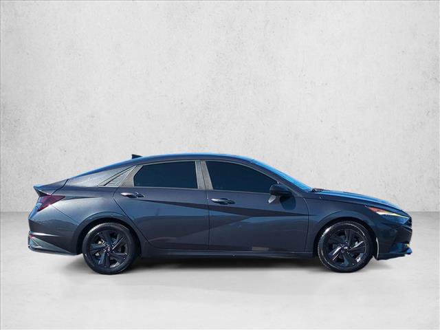 Used 2021 Hyundai Elantra SEL w/ Cargo Package FWD image 4