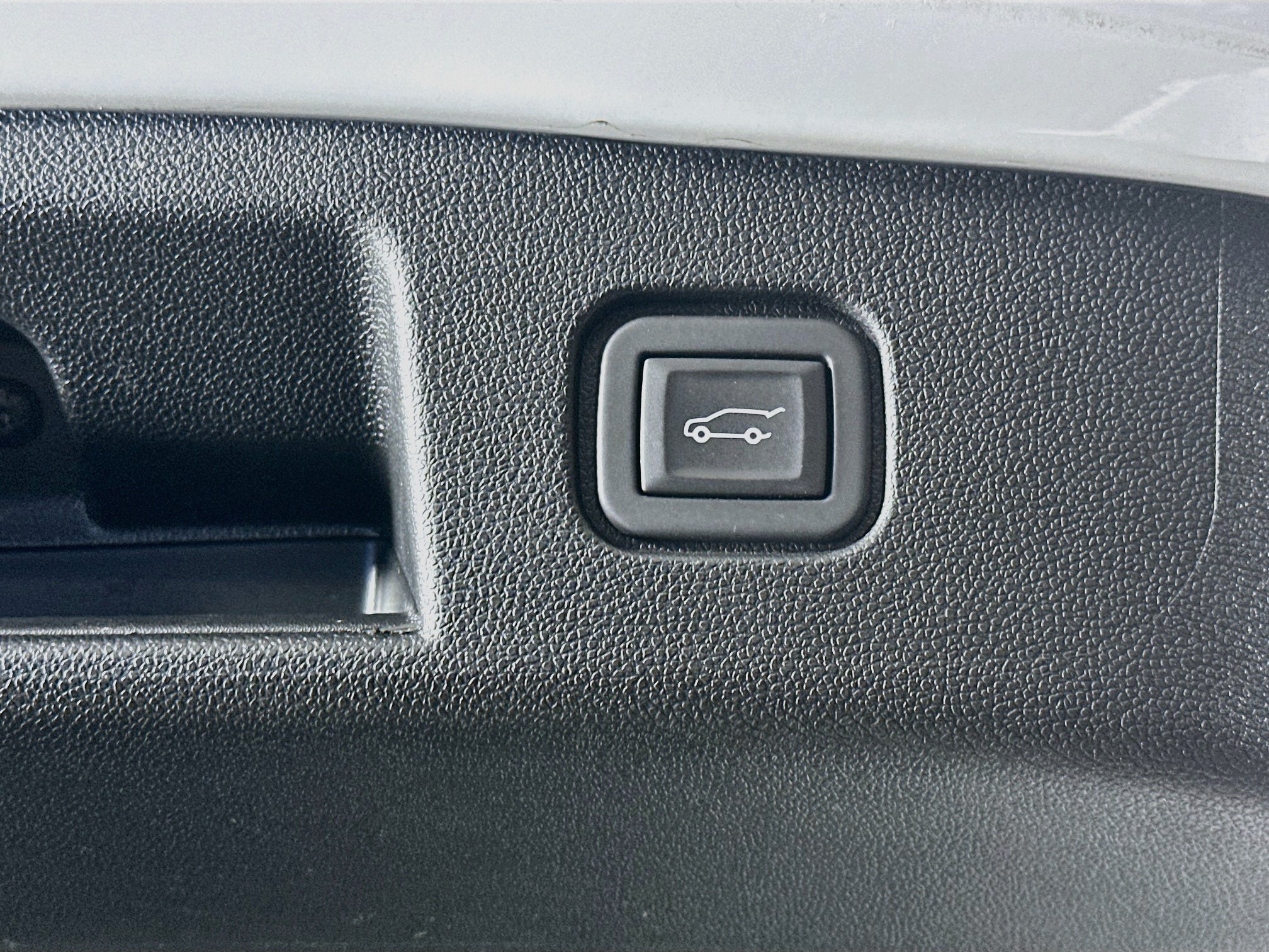 Used 2024 Chevrolet Blazer EV LT AWD/4WD image 29