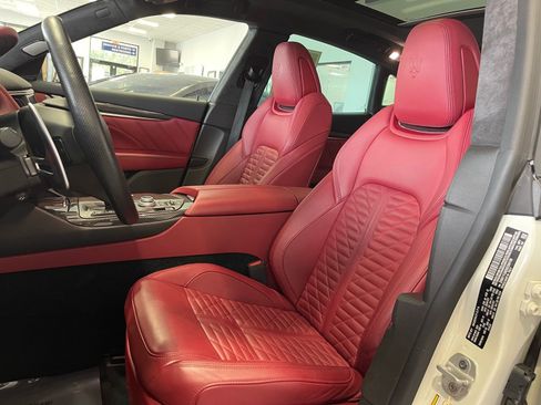 Used 2022 Maserati Levante Modena AWD/4WD image 26