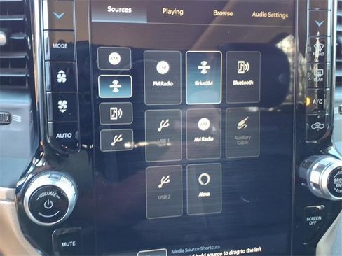 Used 2022 RAM 1500 Laramie w/ Laramie Southwest Edition image 7