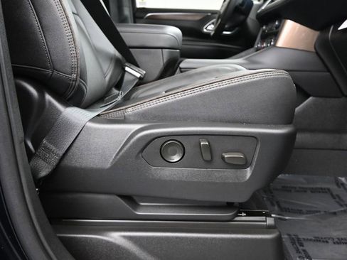 Used 2023 Chevrolet Tahoe High Country image 15