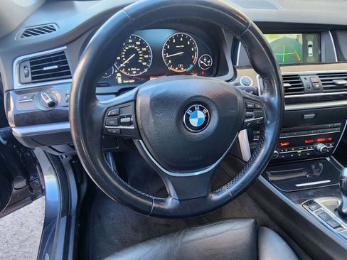 Used 2011 BMW 550i Gran Turismo image 11