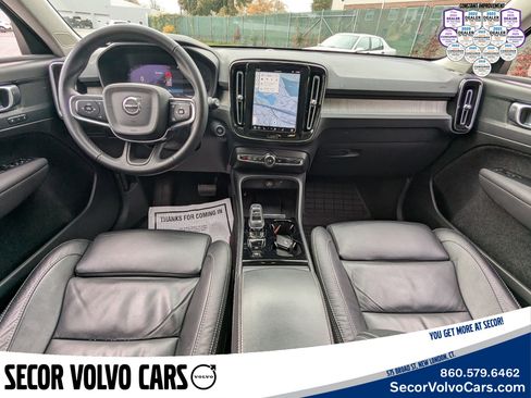 Certified 2023 Volvo XC40 B5 Plus image 19