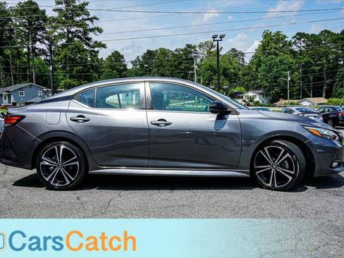 Used 2020 Nissan Sentra SR w/ Electronics Package FWD image 2