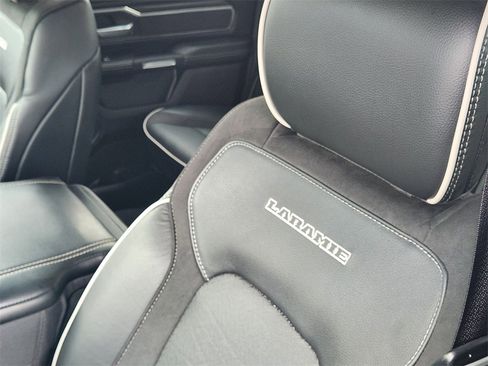 Used 2025 RAM 1500 Laramie image 16