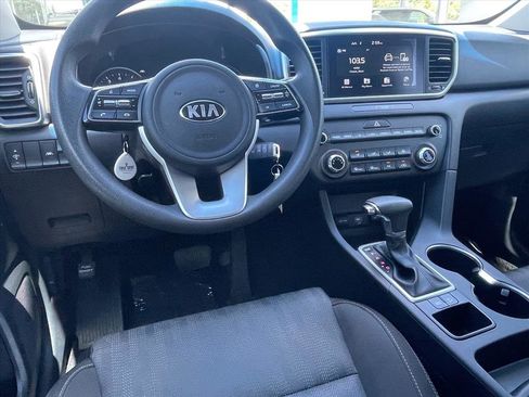 Used 2020 Kia Sportage LX FWD image 9