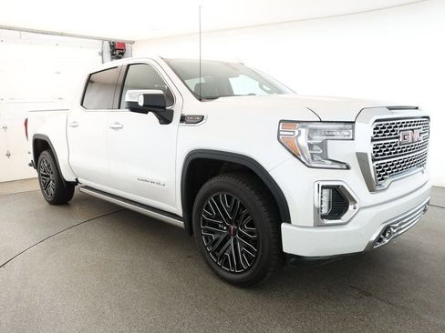 Used 2022 GMC Sierra 1500 Denali w/ Denali Premium Package image 3