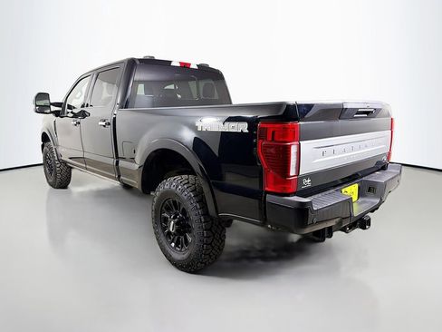Used 2022 Ford F350 Platinum w/ Tremor Off-Road Package AWD/4WD image 8
