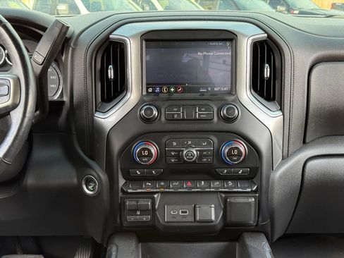 Used 2019 Chevrolet Silverado 1500 LT Trail Boss AWD/4WD image 19