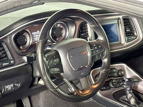 Used 2022 Dodge Challenger GT image 13