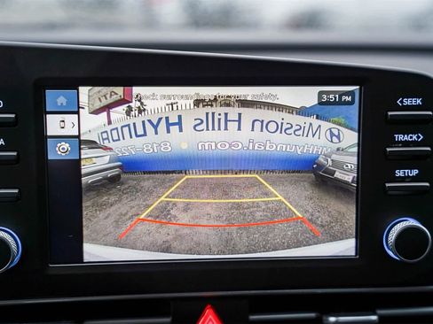 Certified 2025 Hyundai Elantra SE w/ Cargo Package image 23