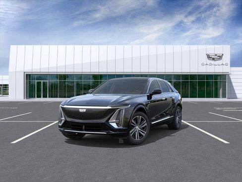New 2026 Cadillac Lyriq Luxury image 8