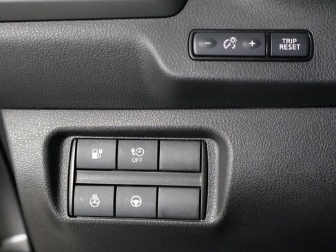 Used 2021 Nissan Leaf SV w/ SV Technology Package image 24