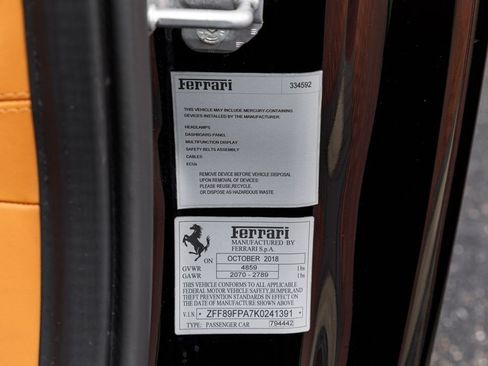 Used 2019 Ferrari Portofino RWD image 23