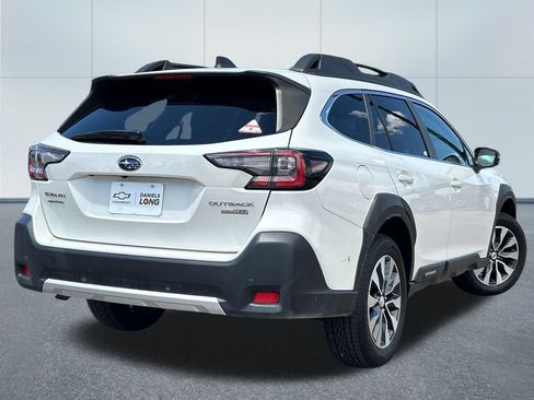 Used 2024 Subaru Outback Limited AWD/4WD image 2