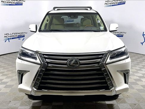 Used 2016 Lexus LX 570 4WD w/ Luxury Package image 2