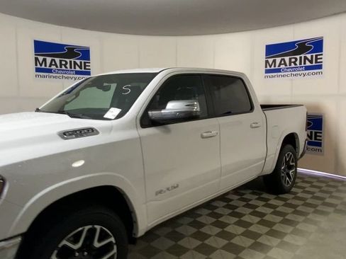 Used 2025 RAM 1500 Laramie AWD/4WD image 6