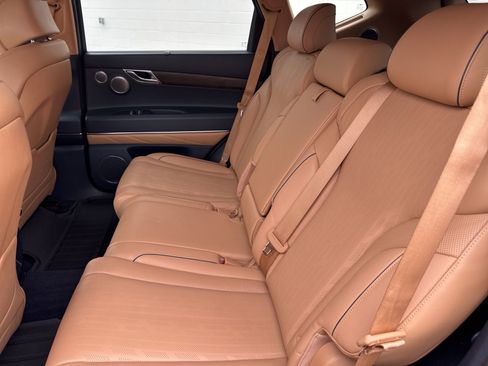 Used 2022 Genesis GV80 2.5T w/ Prestige Package 04 image 14