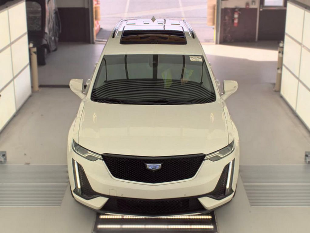 Used 2020 Cadillac XT6 Sport AWD/4WD image 3