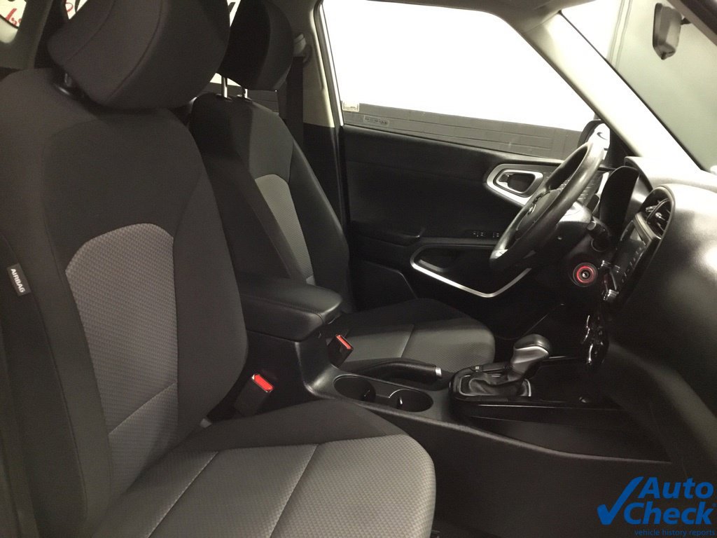 Used 2021 Kia Soul LX FWD image 32