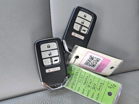 Used 2021 Honda Pilot Touring image 4