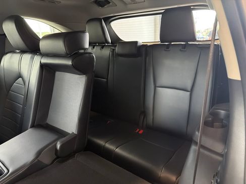 Used 2024 Toyota Highlander Limited AWD/4WD image 14