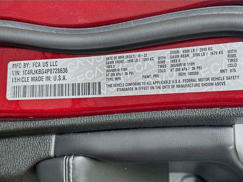 Used 2023 Jeep Grand Cherokee L Limited image 12