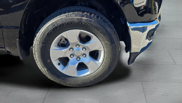 Used 2023 RAM 1500 Big Horn AWD/4WD image 27