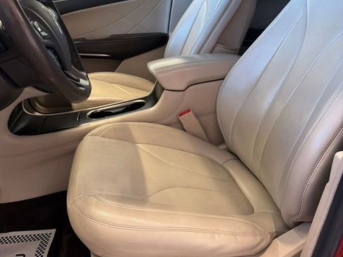 Used 2017 Lincoln MKC Premiere FWD image 21