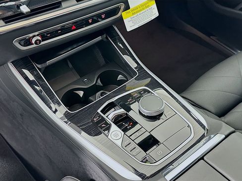 New 2026 BMW X5 sDrive40i image 15