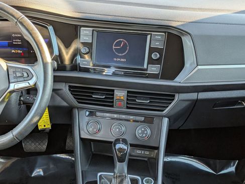 Used 2024 Volkswagen Jetta S image 26