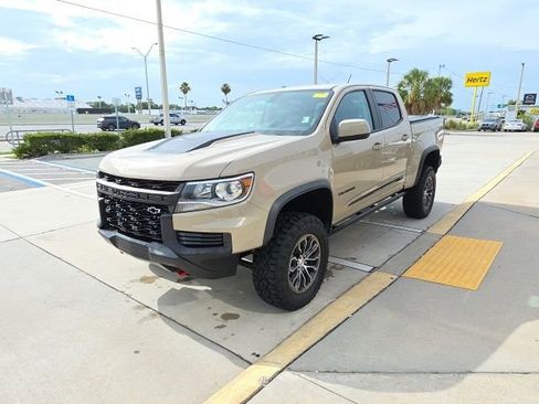 Used 2022 Chevrolet Colorado ZR2 AWD/4WD image 8