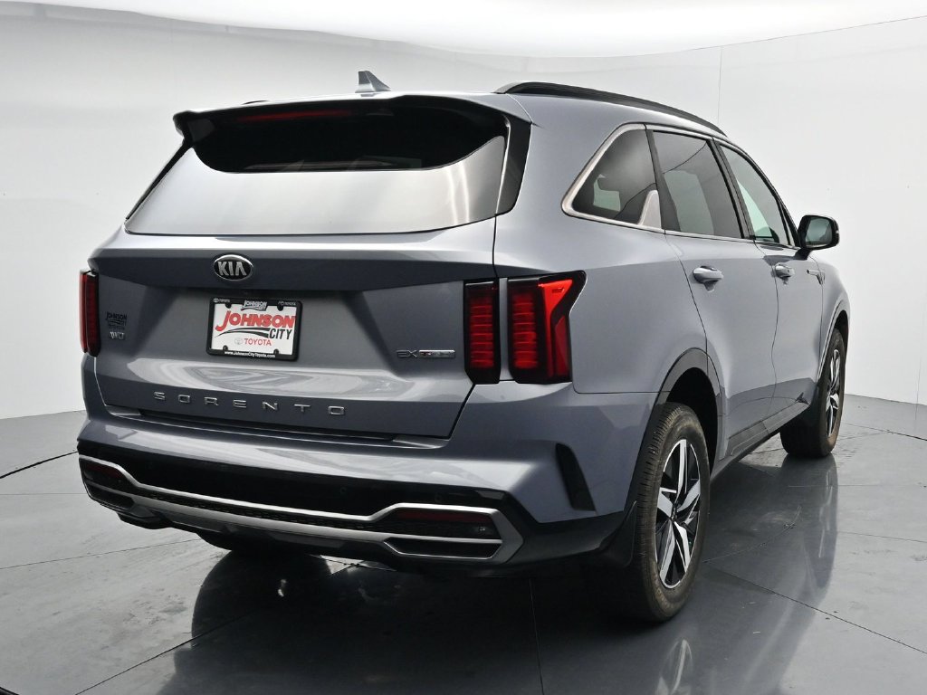 Used 2021 Kia Sorento EX w/ Panoramic Sunroof Package AWD/4WD image 6