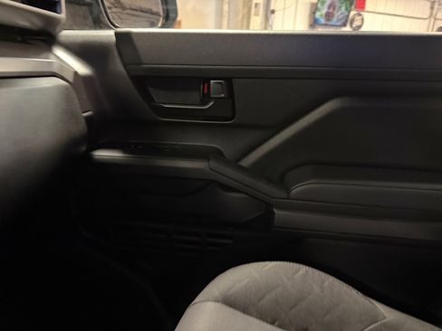 Used 2025 Toyota Tacoma SR5 image 35