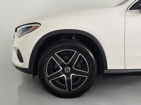 Certified 2026 Mercedes-Benz GLC 300 image 11