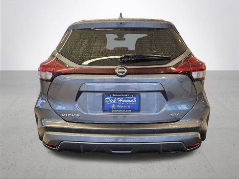 Certified 2022 Nissan Kicks SV image 9