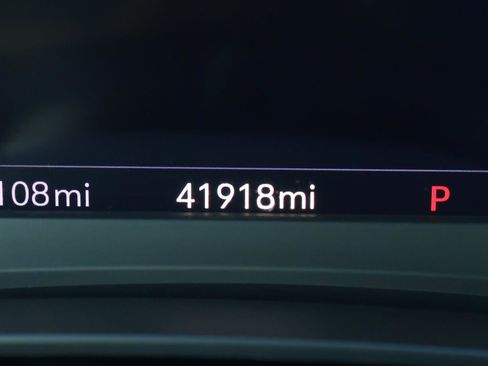 Used 2023 Cadillac XT6 Premium Luxury w/ Technology Package image 31