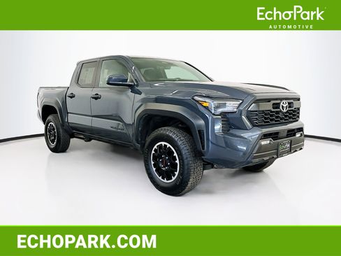 Used 2025 Toyota Tacoma TRD Off-Road image 1