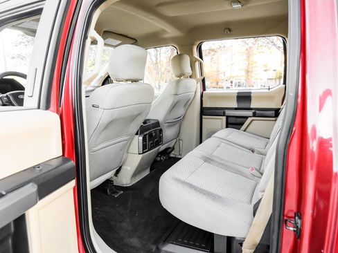 Used 2017 Ford F250 XLT w/ XLT Value Package image 38