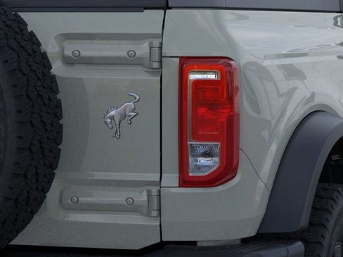 Used 2024 Ford Bronco Black Diamond image 48