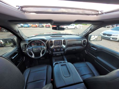 Used 2019 Chevrolet Silverado 1500 RST image 17