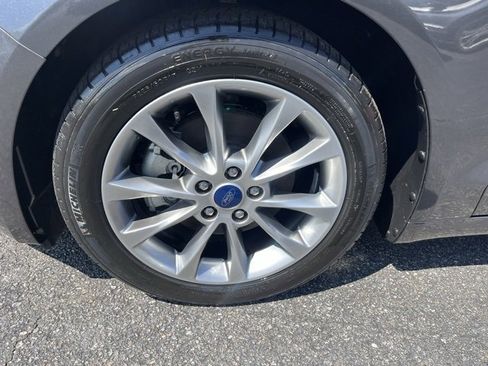 Used 2017 Ford Fusion S image 28