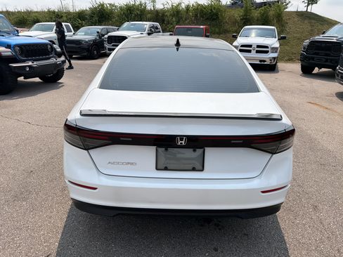 Used 2025 Honda Accord SE image 9